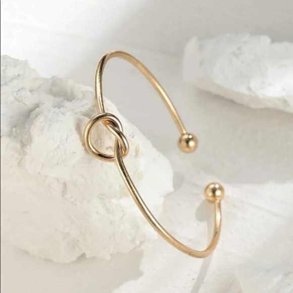 Cuff Bracelet - Picture 1 of 6